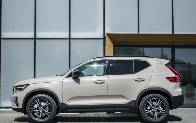 Volvo XC 40 cena 217400 przebieg: 5, rok produkcji 2024 z Skępe małe 379